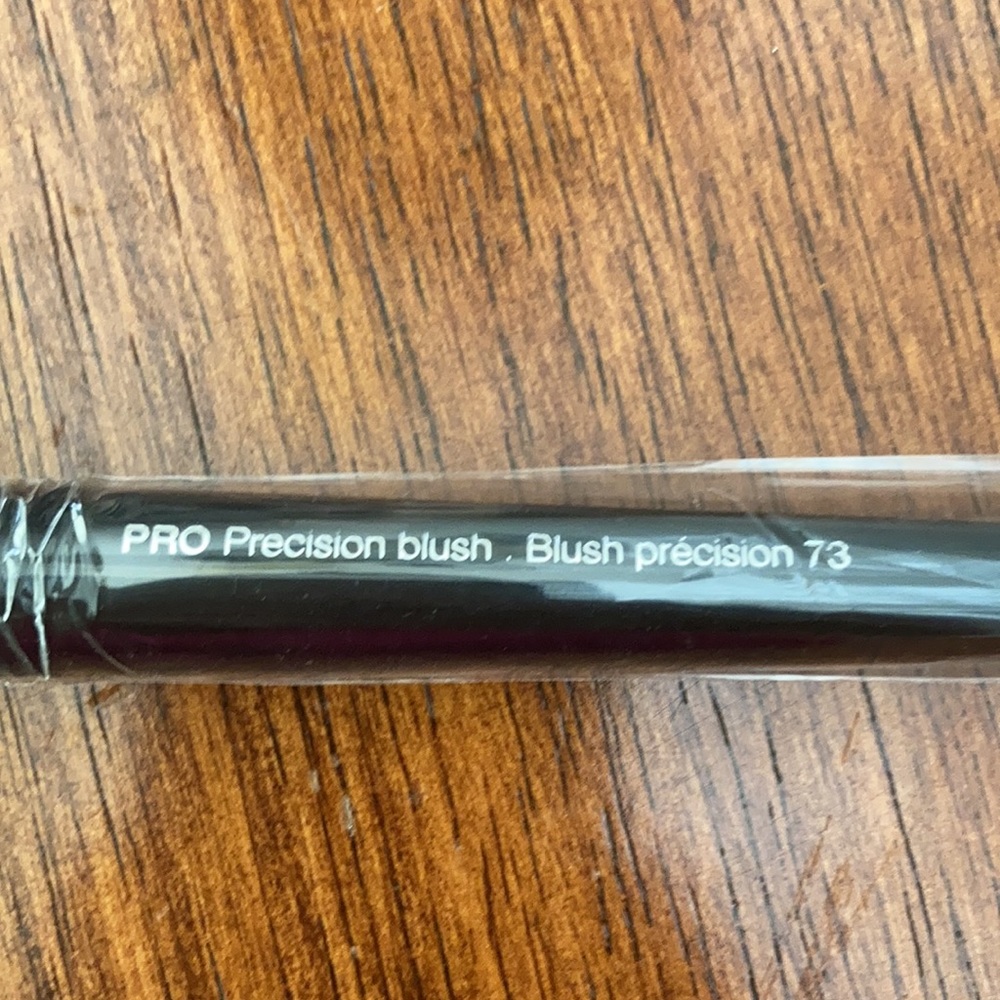 NEW Sephora PRO Precision Blush Brush 73 New in Packaging Cheek SEALED NWT - Picture 2 of 6